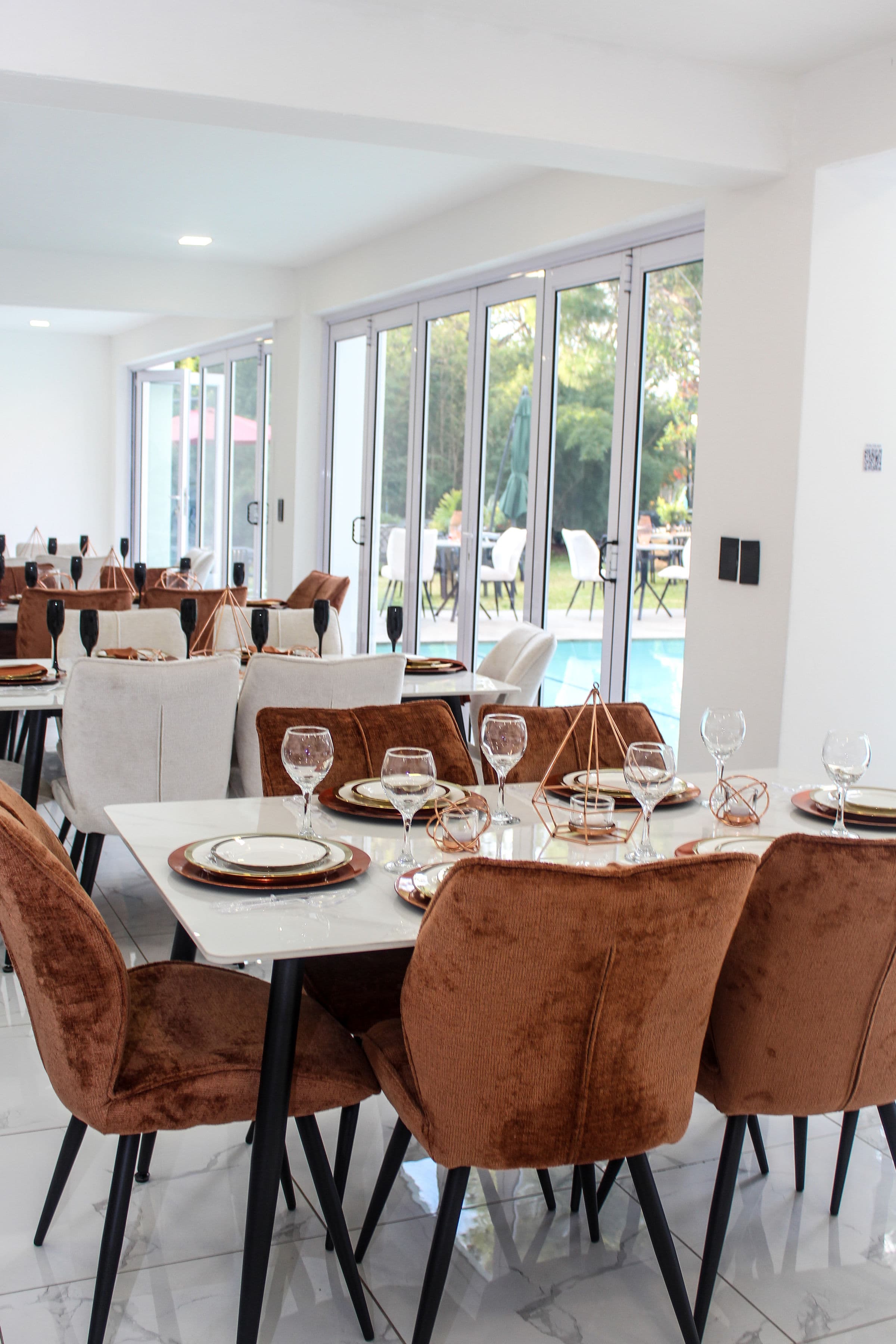 Oasis dining area at Lora Gardens
