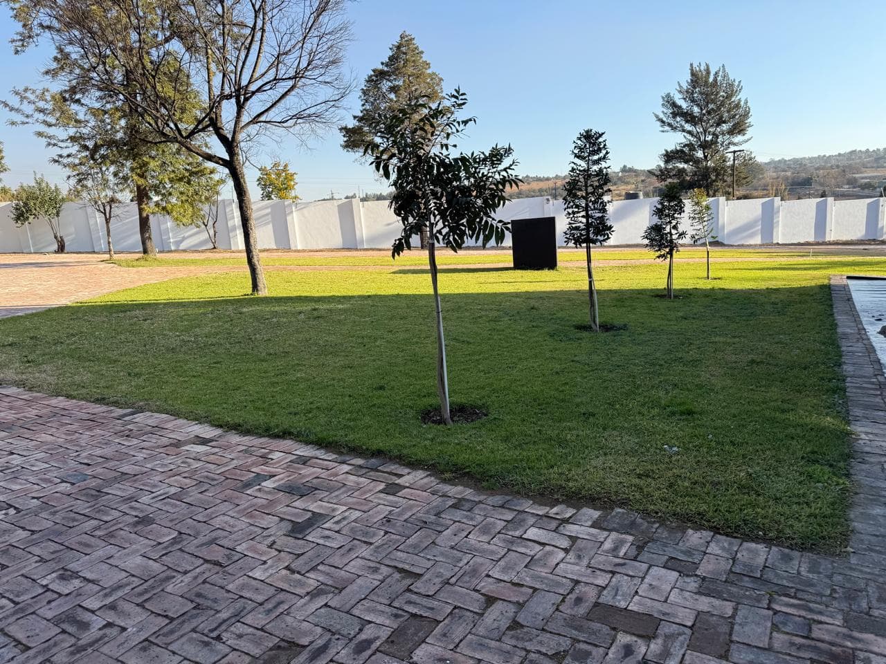 Entry Garden MindBrew Spillover at Lora Gardens